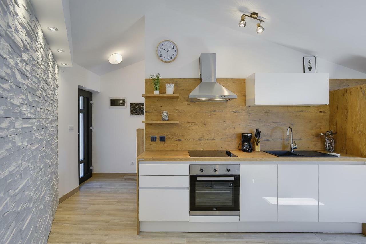 Apartment Niko Pula Buitenkant foto