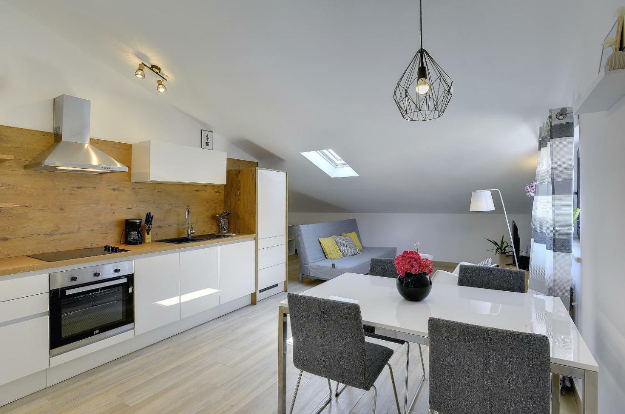 Apartment Niko Pula Buitenkant foto