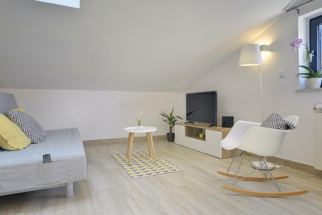 Apartment Niko Pula Buitenkant foto